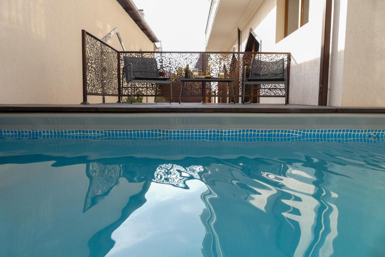 Garuda Boutique Hotel Сухумі Екстер'єр фото