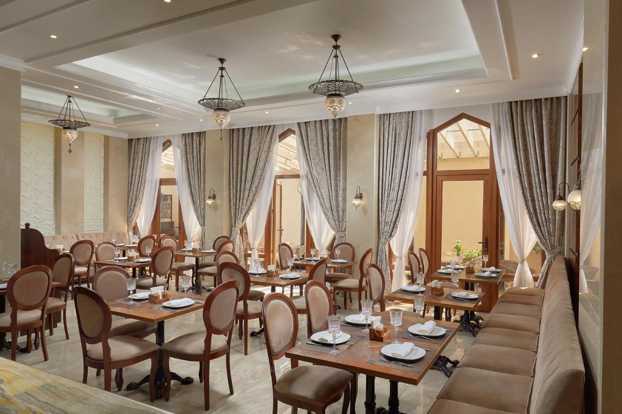 Garuda Boutique Hotel Сухумі Екстер'єр фото
