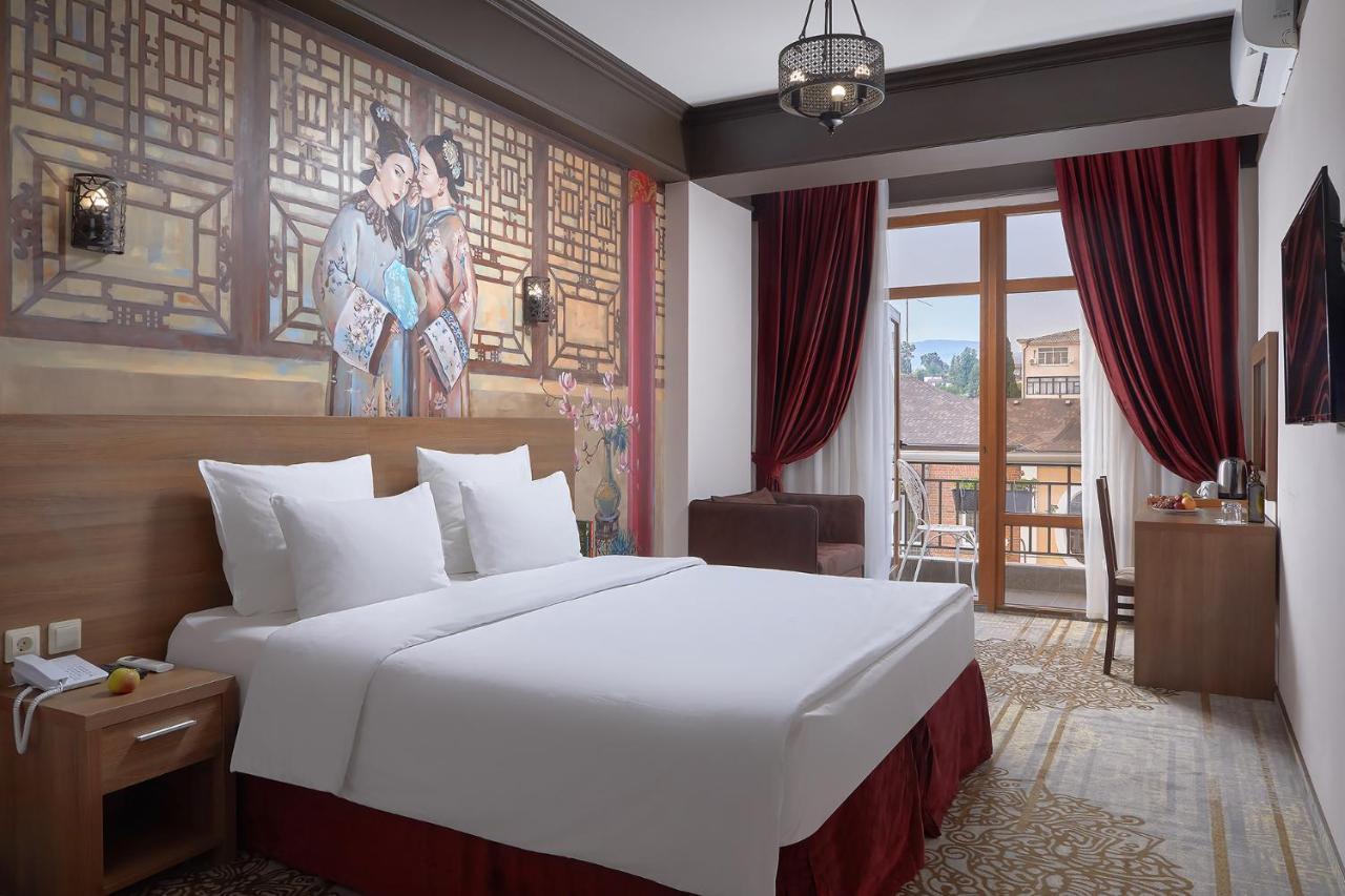 Garuda Boutique Hotel Сухумі Екстер'єр фото