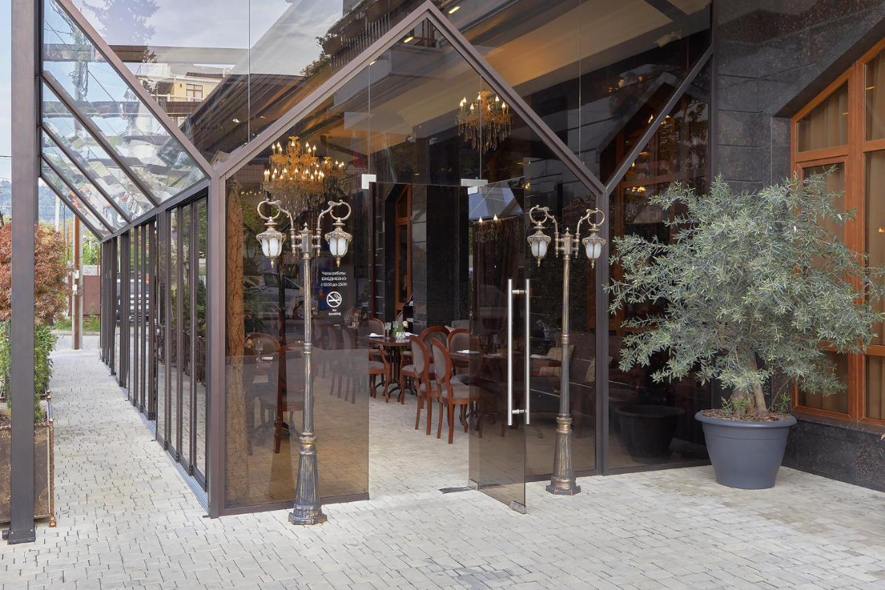 Garuda Boutique Hotel Сухумі Екстер'єр фото