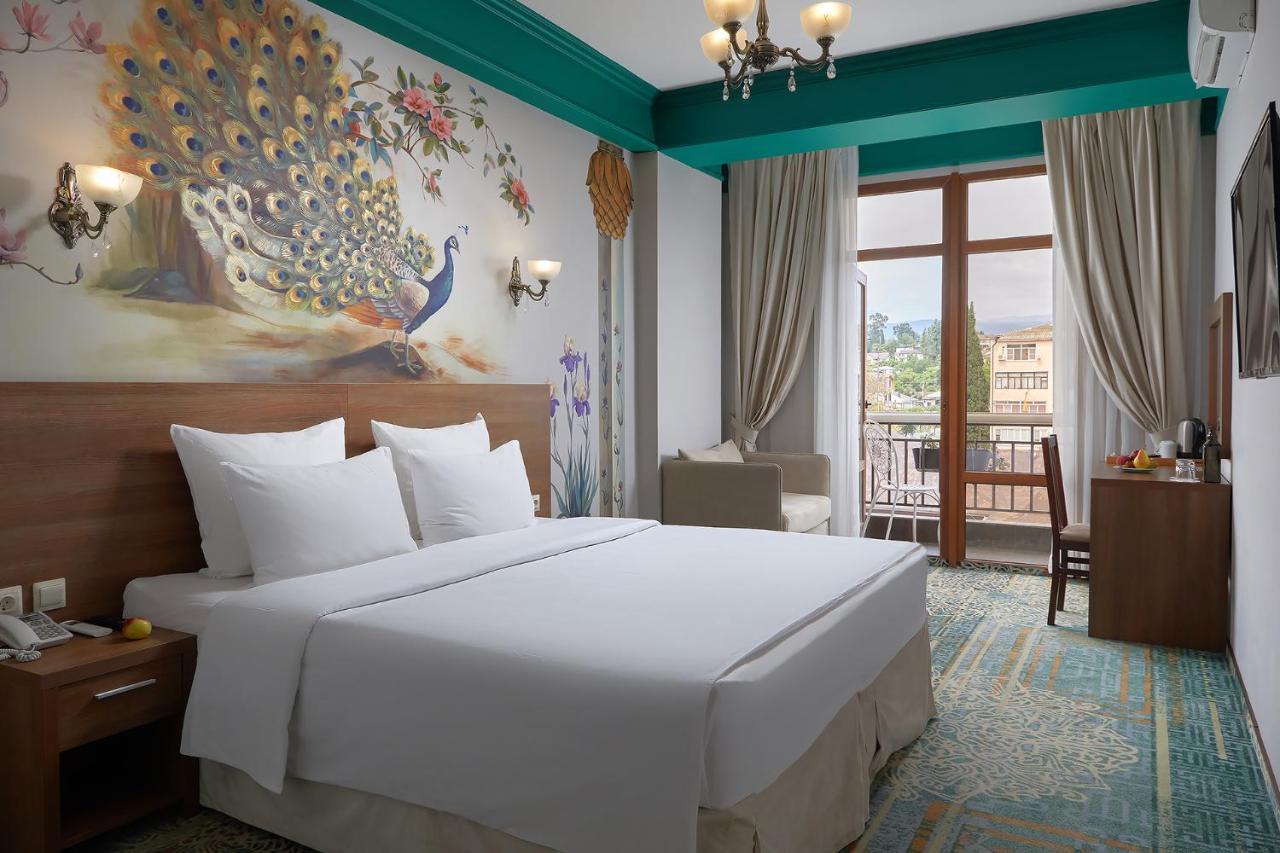 Garuda Boutique Hotel Сухумі Екстер'єр фото