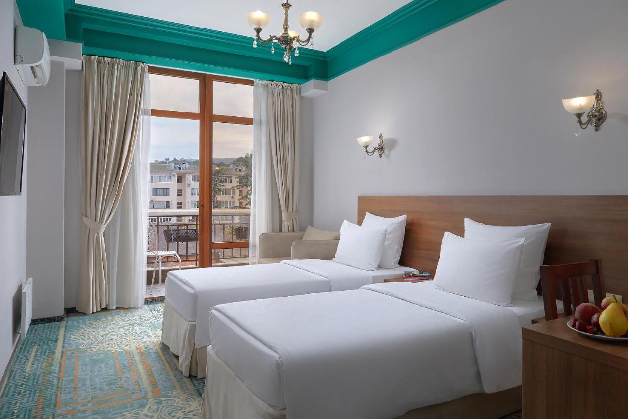 Garuda Boutique Hotel Сухумі Екстер'єр фото